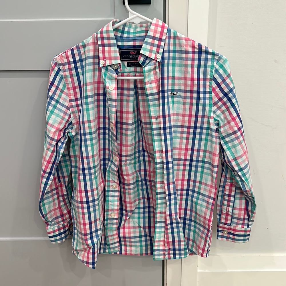 Vineyard Vines boys button down shirt